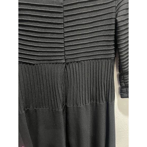 Tadashi Shoji Illusion Stripe Bateau Neckline Knee-Length Dress SZ XS - Picture 5 of 10